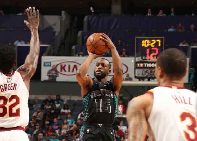 也吸引了众 也吸引了众