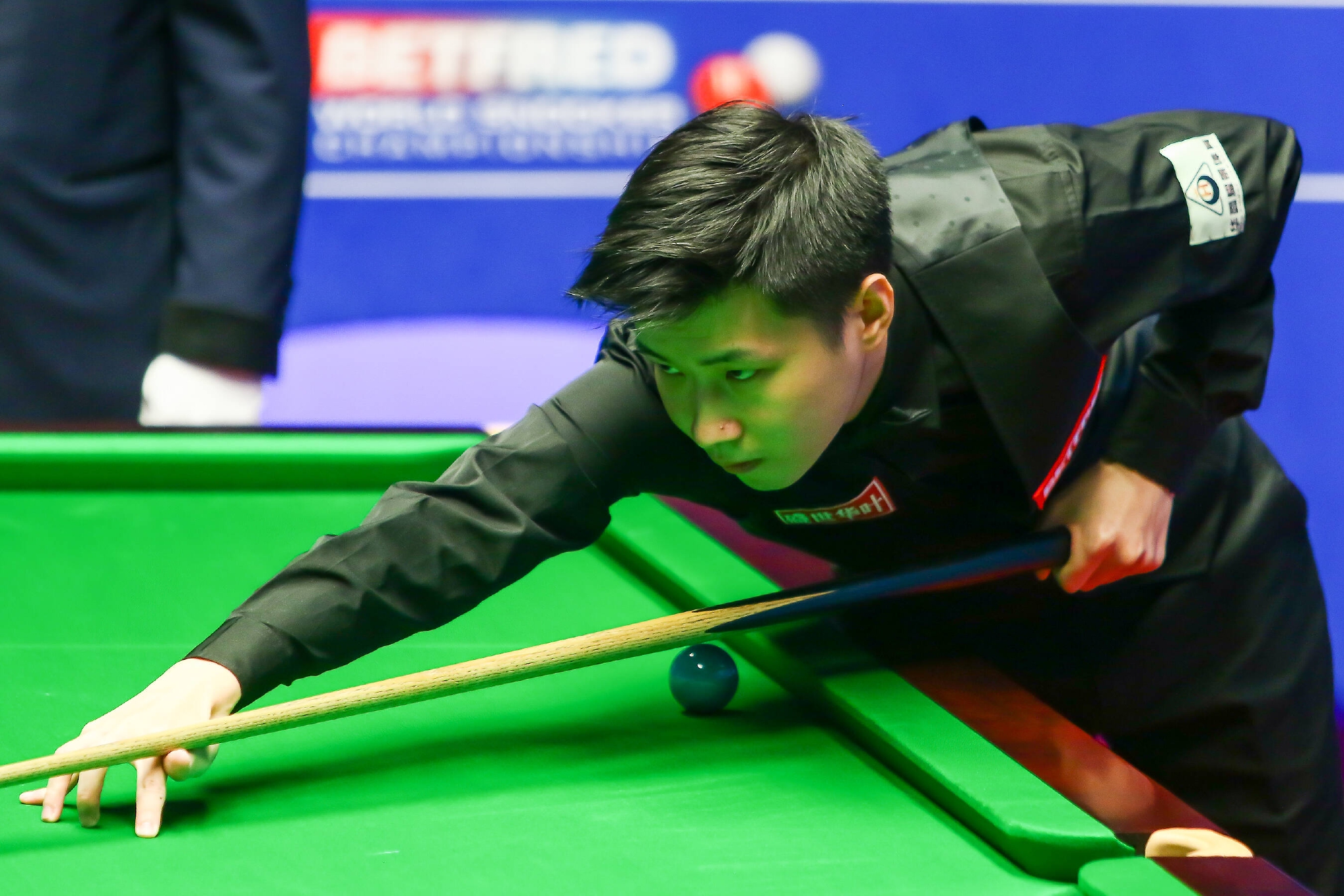 经历了难以 经历了难以