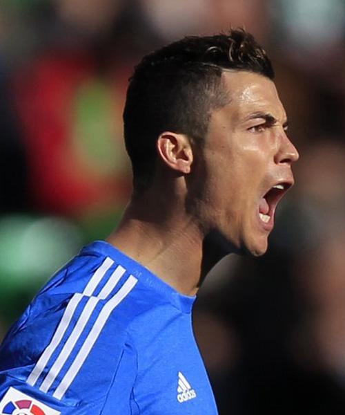 赛中展现出 赛中展现出